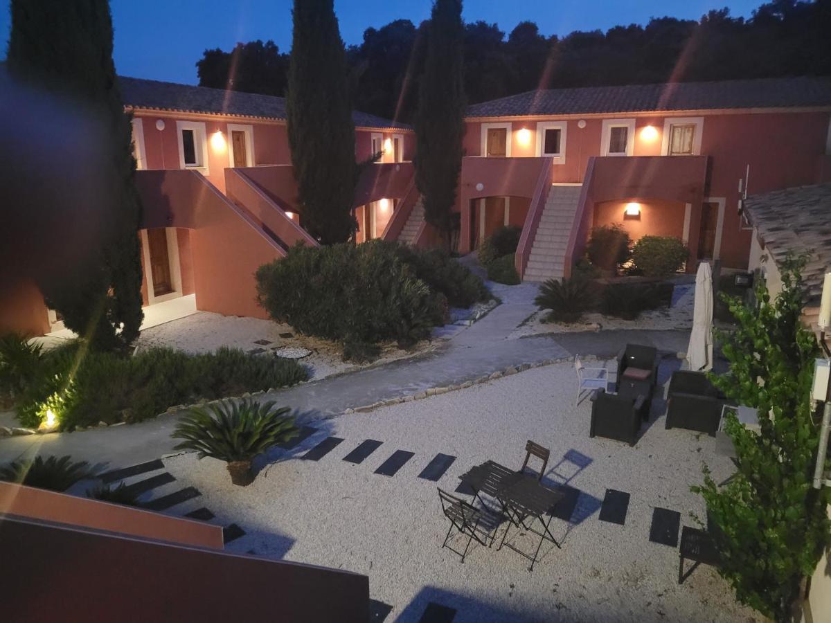 Hotel Domaine Le Milos Castries Zewnętrze zdjęcie